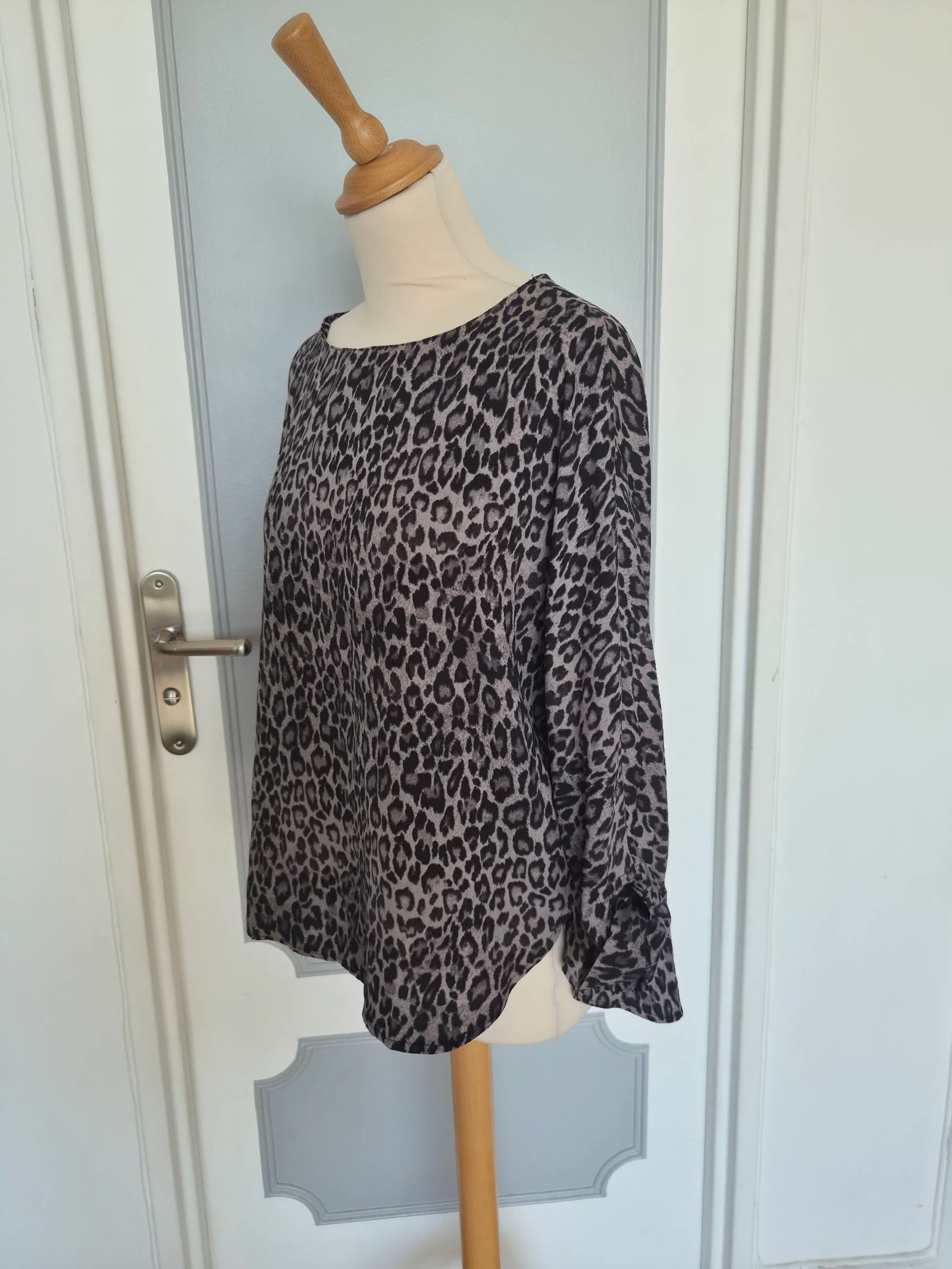 3/4 leopard print blouse New Size 1 – photo 2